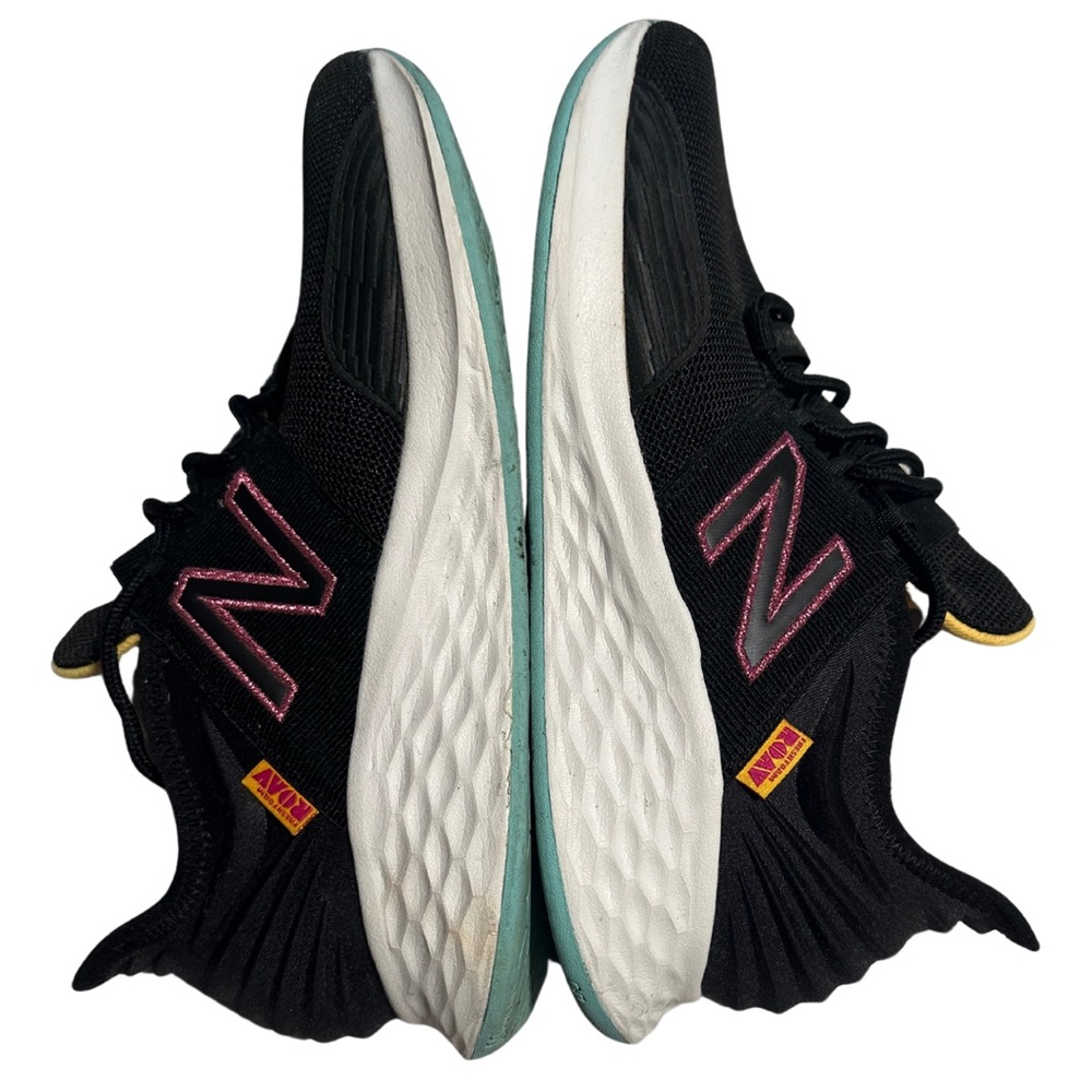 New Balance Fresh Foam Sneakers. Women’s Size 9. - Picture 2 of 6